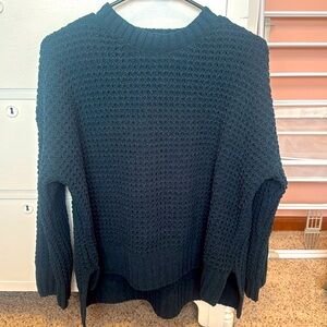 Crewneck sweater - super soft - dark emerald green - never worn